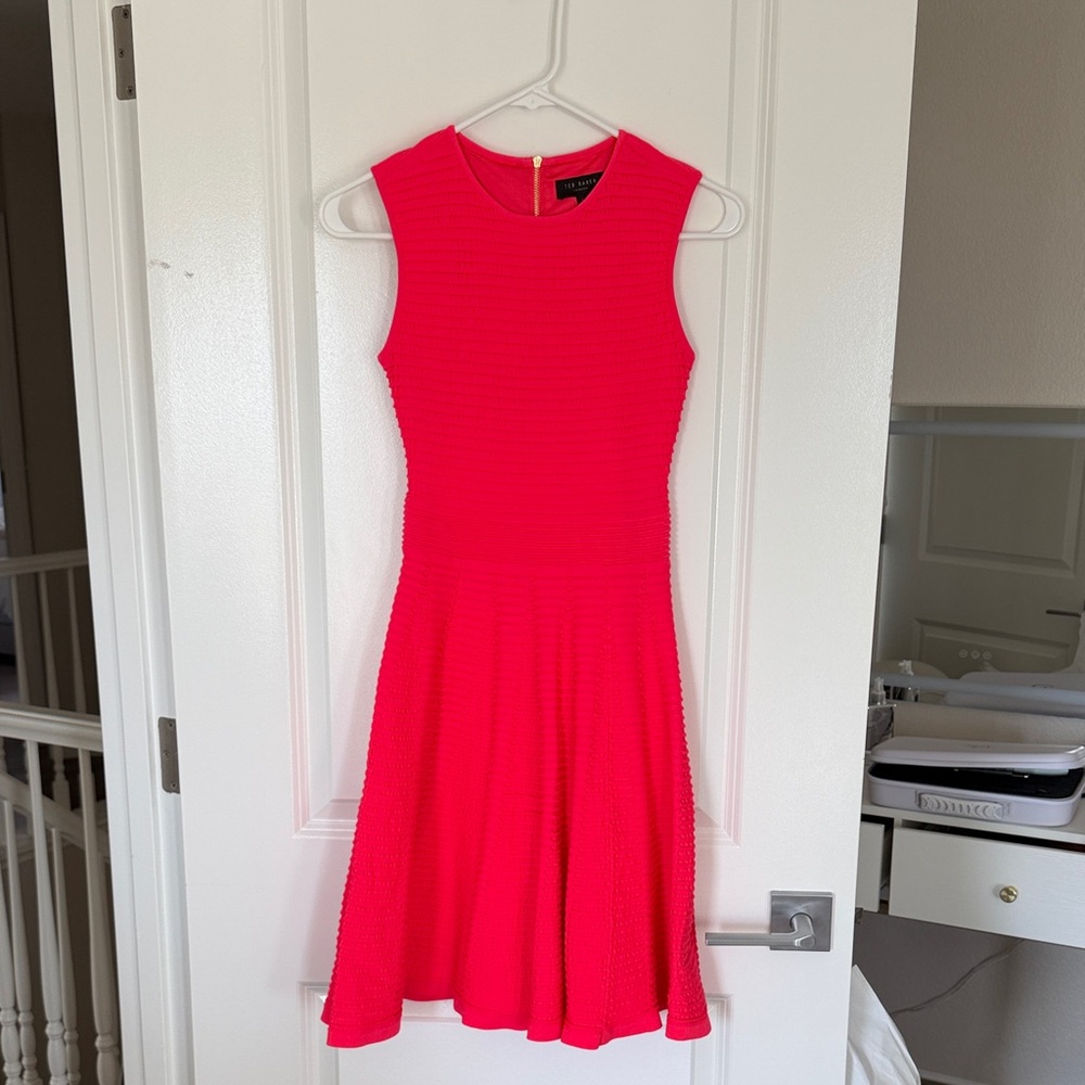 Elegant Pink Sleeveless Dress